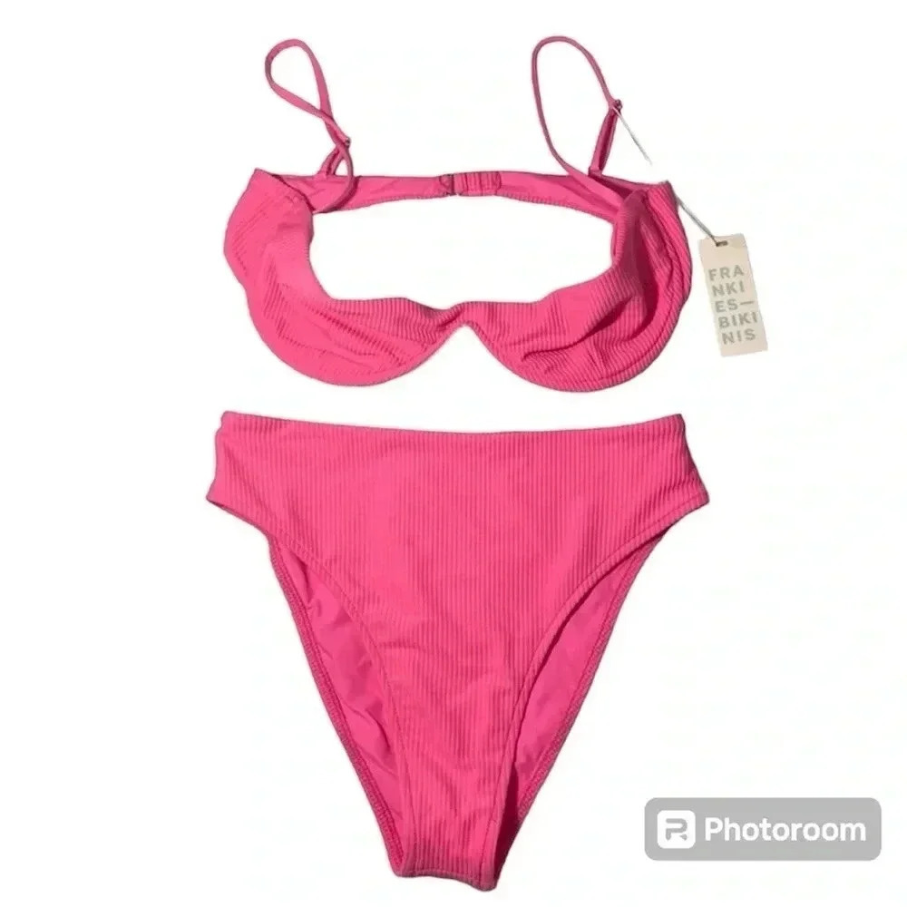 FRANKIE'S Ribbed Bikini (Tolly Underwire Top + Jenna High Waist Bottoms) - Picture 2 of 10